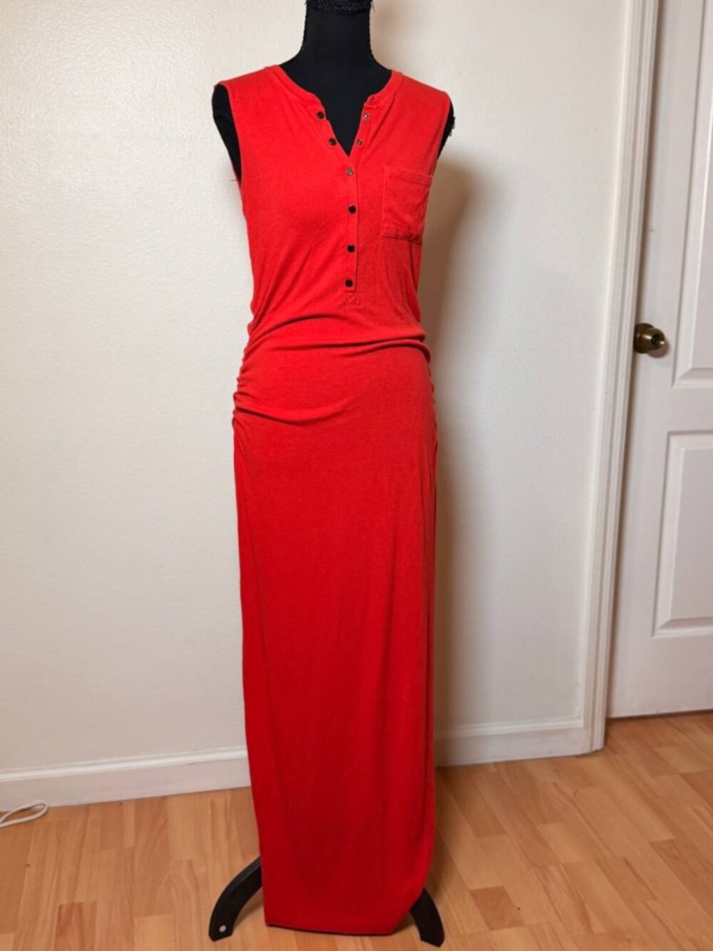 Athleta Red Ribbed Henley Maxi Dress Snap Front Ruched Side Slit Bodycon